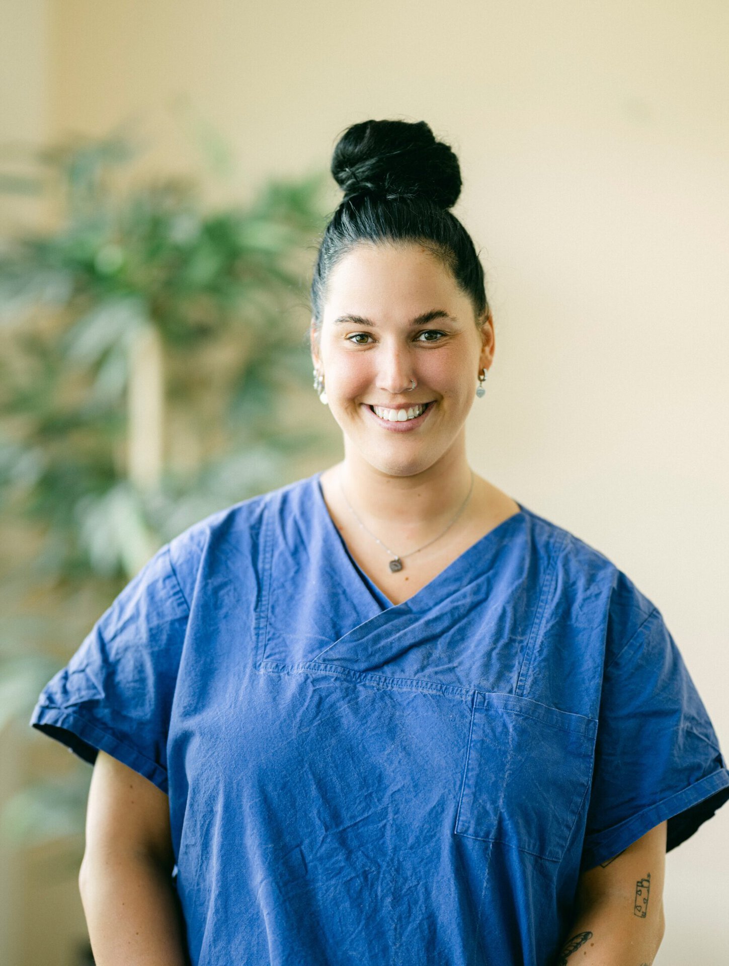 Vanessa Bommel lächelt in die Kamera